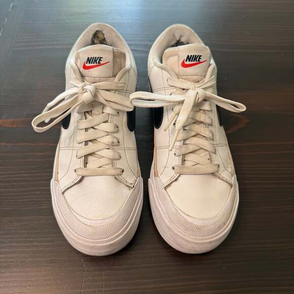 Nike Women's Court Legacy Lift Platform Casual Sneakers - Picture 1 of 8
